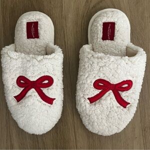 Wondershop Cream Sherpa Slip-On Slippers with Red Label